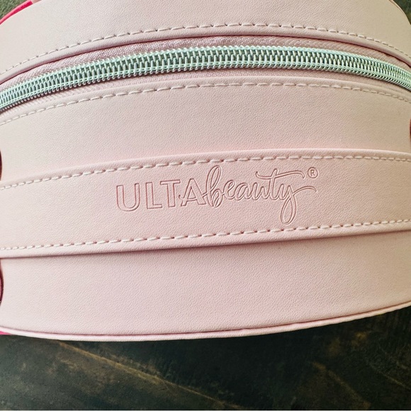 Ulta Beauty 'Be Beautiful Edition' 22-Piece Beauty Box - Pink Collection - Picture 4 of 6